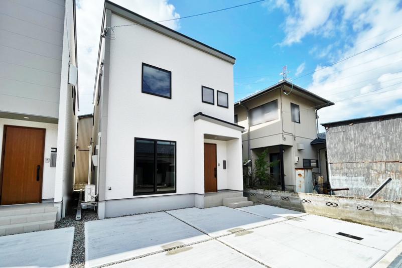 石川県白山市熱野町