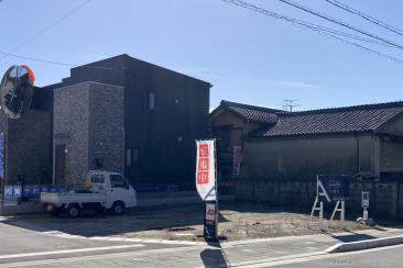 愛知県西尾市新屋敷町