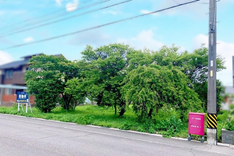 三重県三重郡菰野町大羽根園